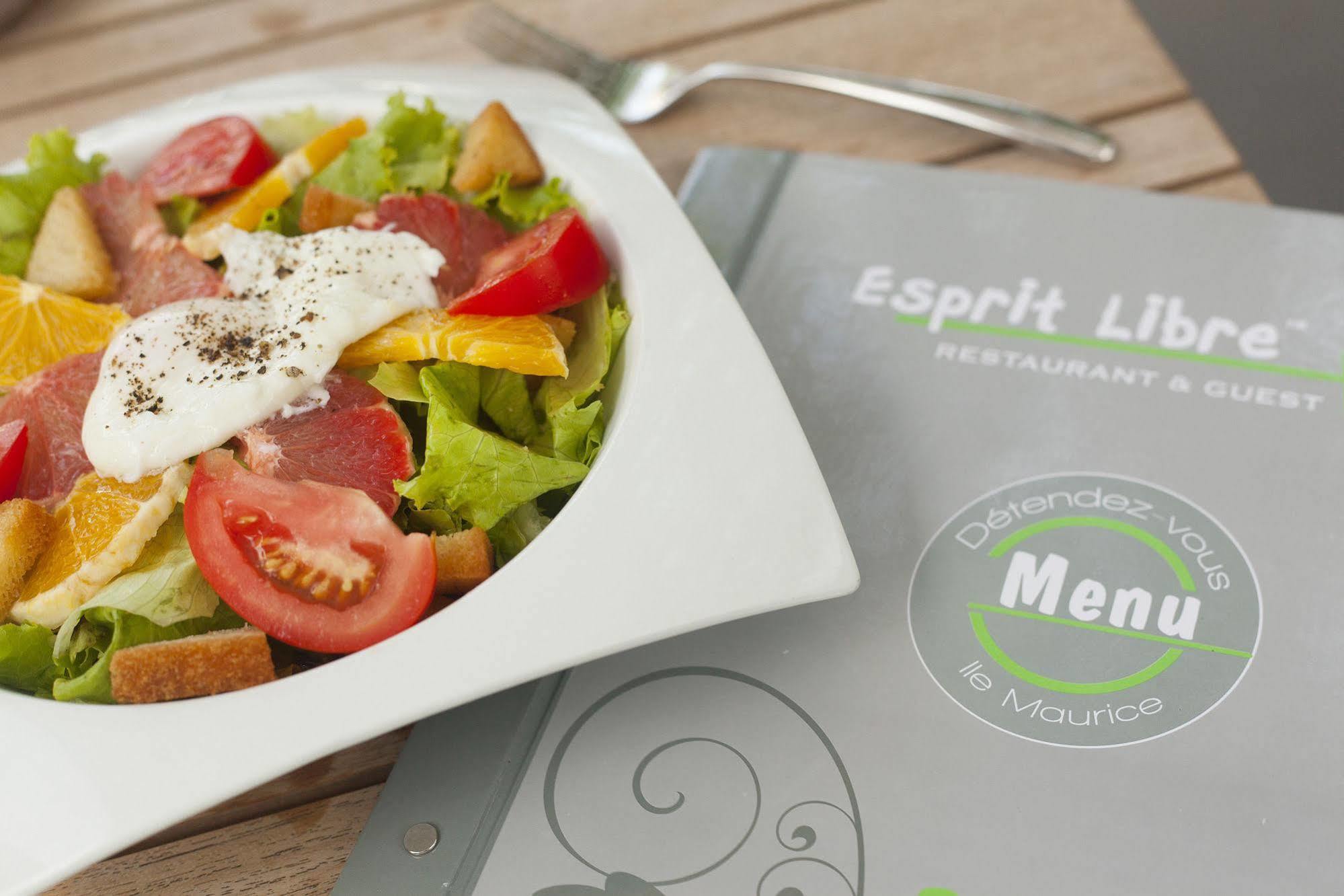 Esprit Libre Restaurant & Guest House Гранд-Бэй Экстерьер фото