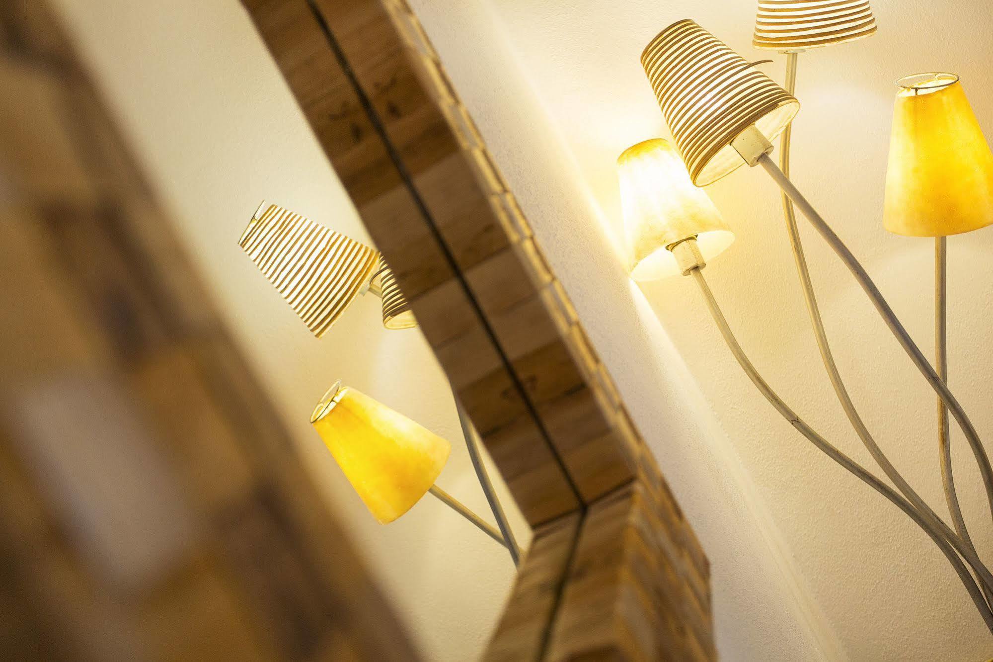 Esprit Libre Restaurant & Guest House Гранд-Бэй Экстерьер фото